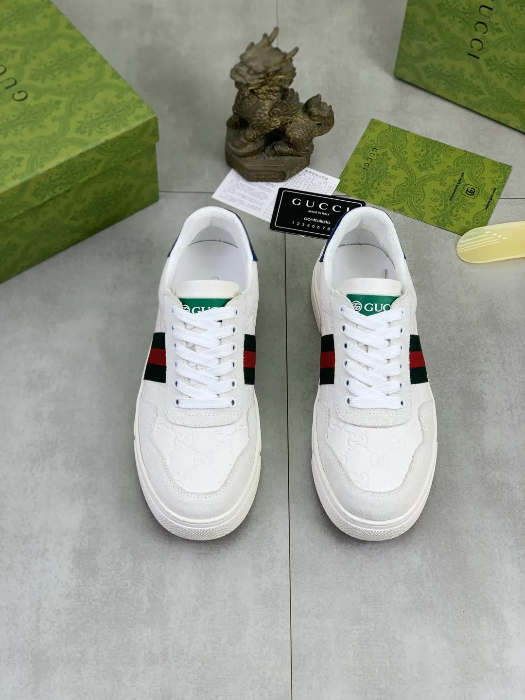 Men's men's shoes 💰P380💰【New model】🆘 The latest model from Gucci official website🎁Classic casual and fashionable men's shoes👟Best model💥The style is simple and elegant, exclusive for trendy men. Unique official website latest brand elements👑Gucci original decoration, fashionable and generous, the fabric is made of original soft calfskin➕Comfortable soft pigskin lining ✅The official website specifies wear-resistant rubber outsole_full of elasticity, classic model taken in real life🎬Color: 2️⃣colors available😍Number: 38-44